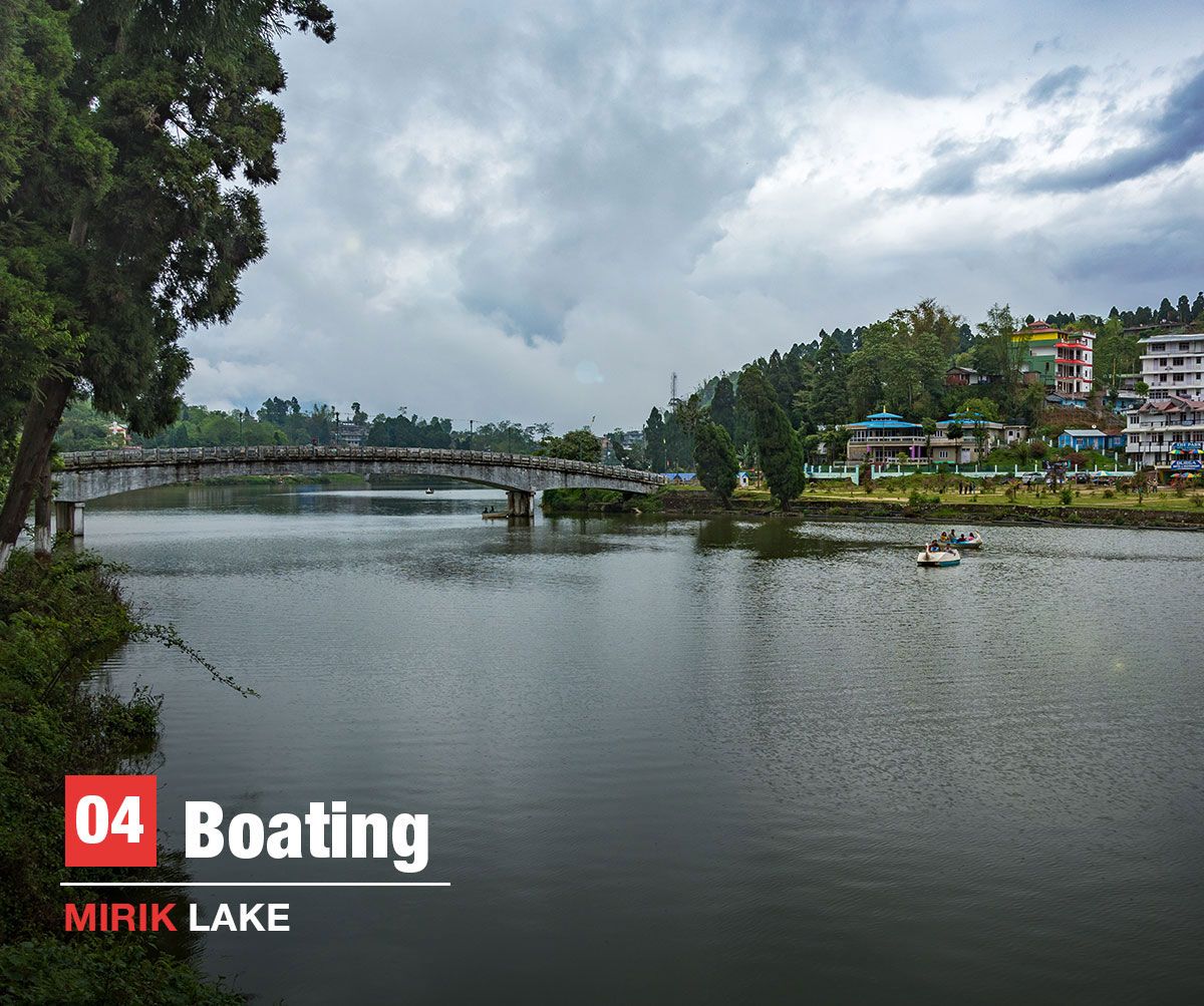 Boating, mirik lake